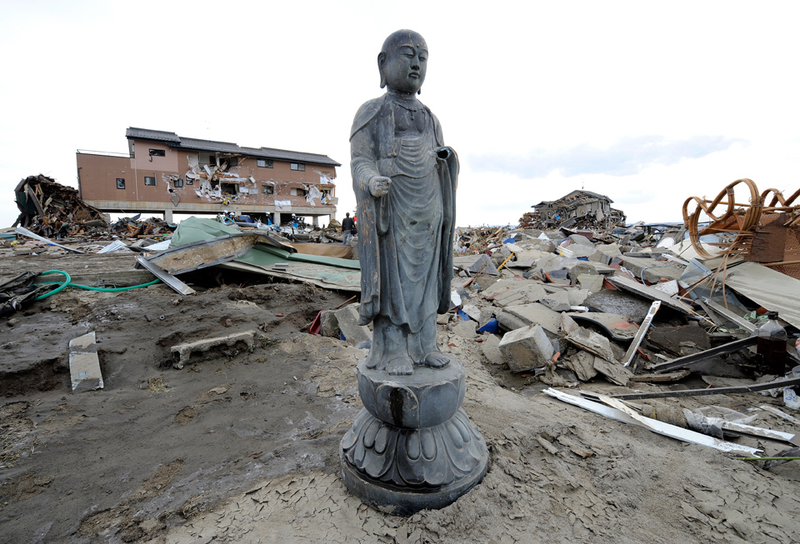 Illustration for article titled The Japan Quake's Most Powerful Photos (Updated)
